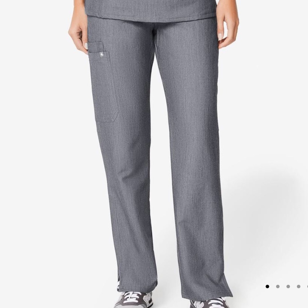 Figs Women's Straight-Leg Scrub Pants in Heather Gray